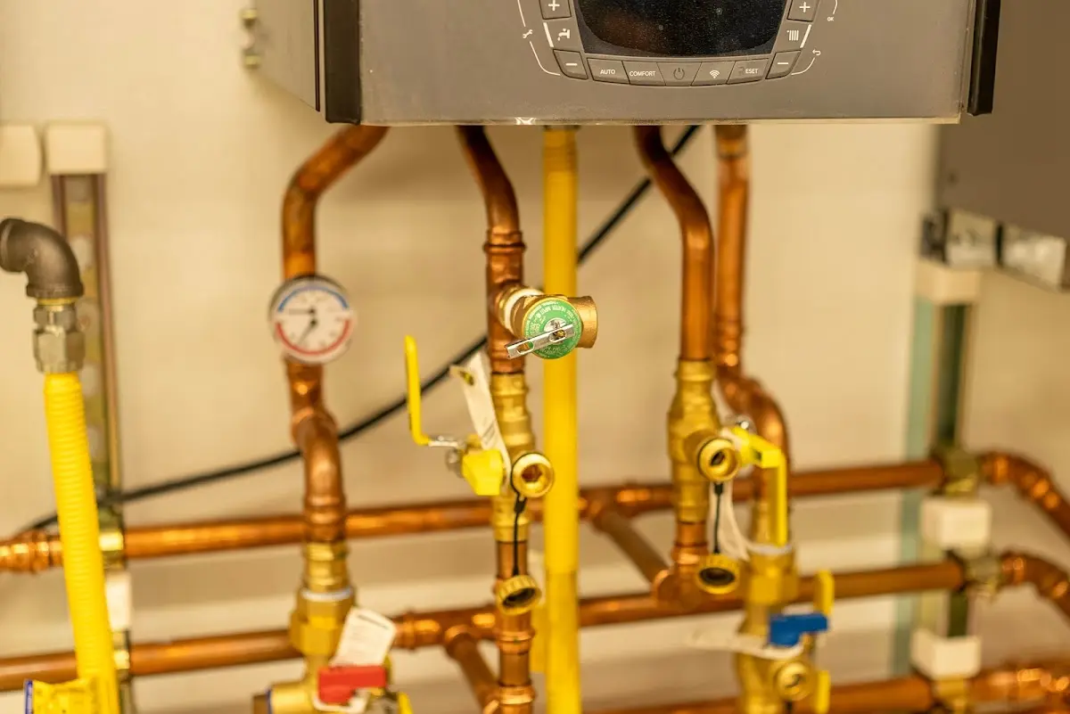 Licensed technician providing Pipe Repair for a homeowner in West Richland